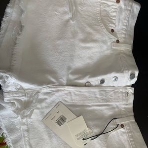 Levi 501 mid rise shorts-White